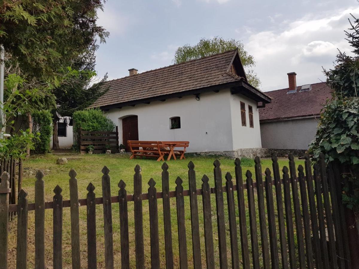 Kontyos Vendeghaz Daire Felsőtold Dış mekan fotoğraf