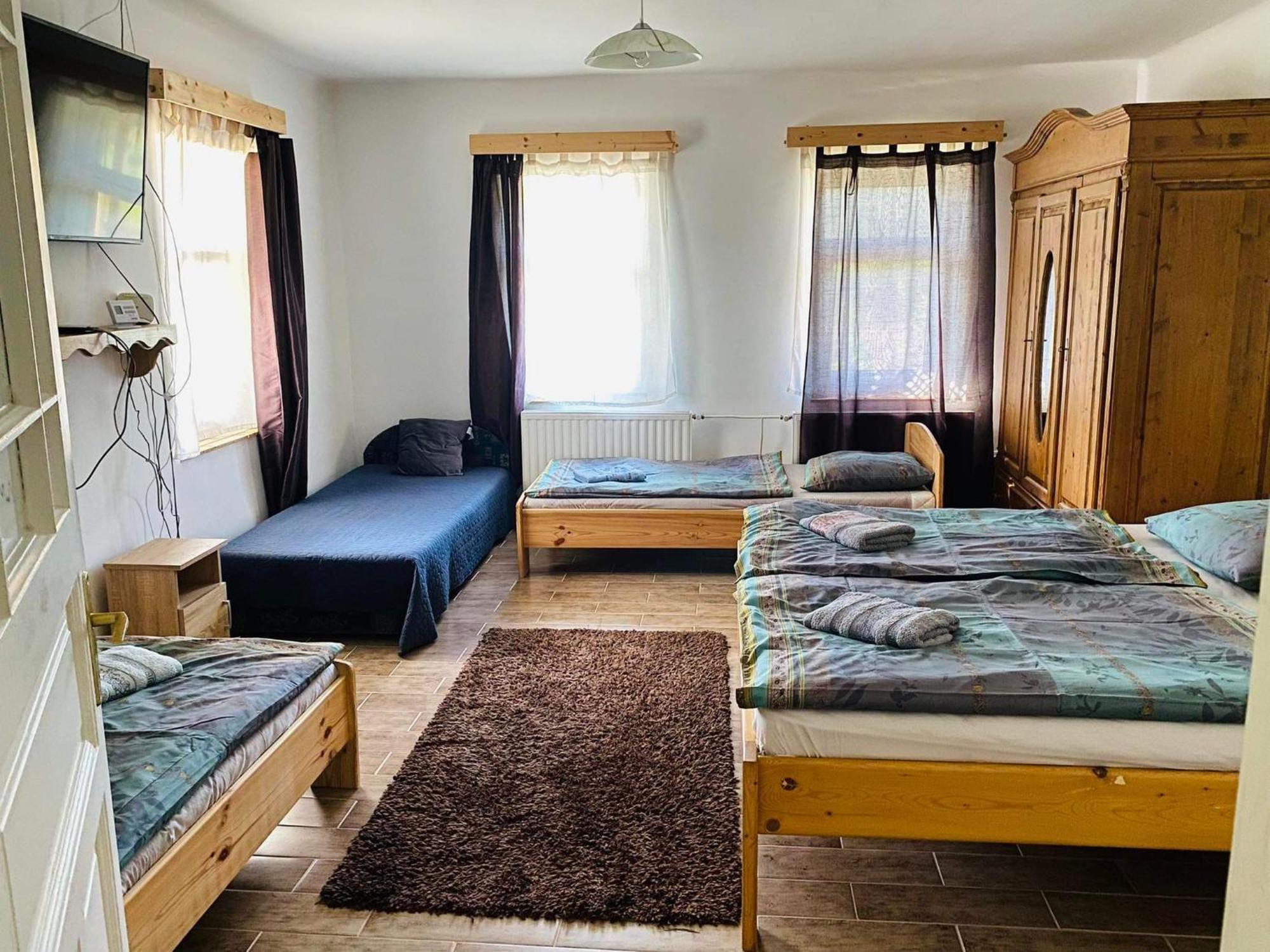 Kontyos Vendeghaz Daire Felsőtold Oda fotoğraf